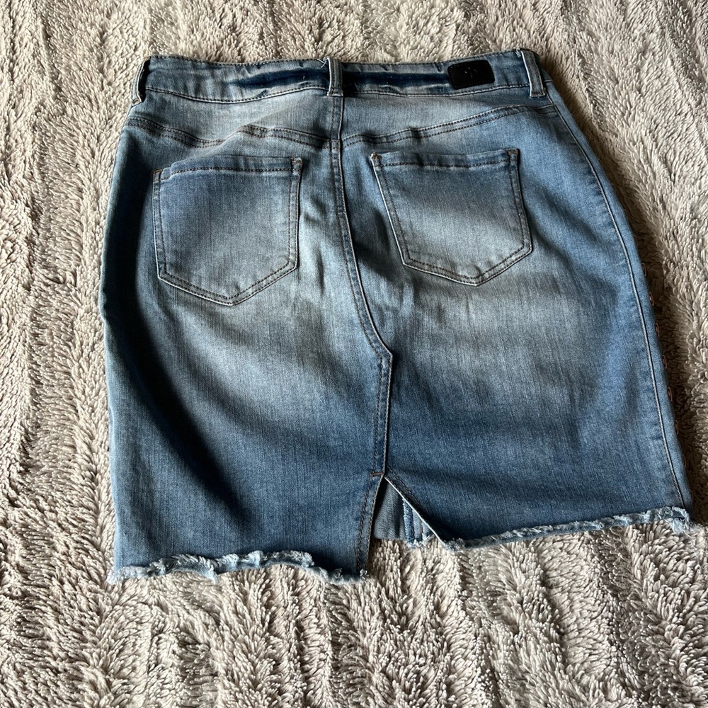 Celebrity Pink - Denim Mini Skirt - Picture 5 of 5